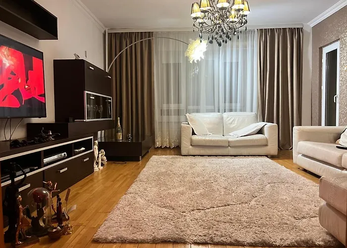Charming Apartment/King Size Bed
